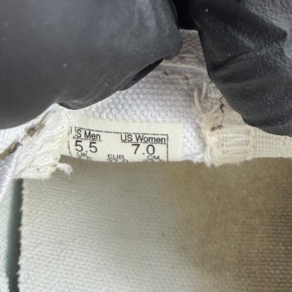 Vans Classic Slip‑On True White Women’s Size 7 Canvas Sneaker - Picture 10 of 10